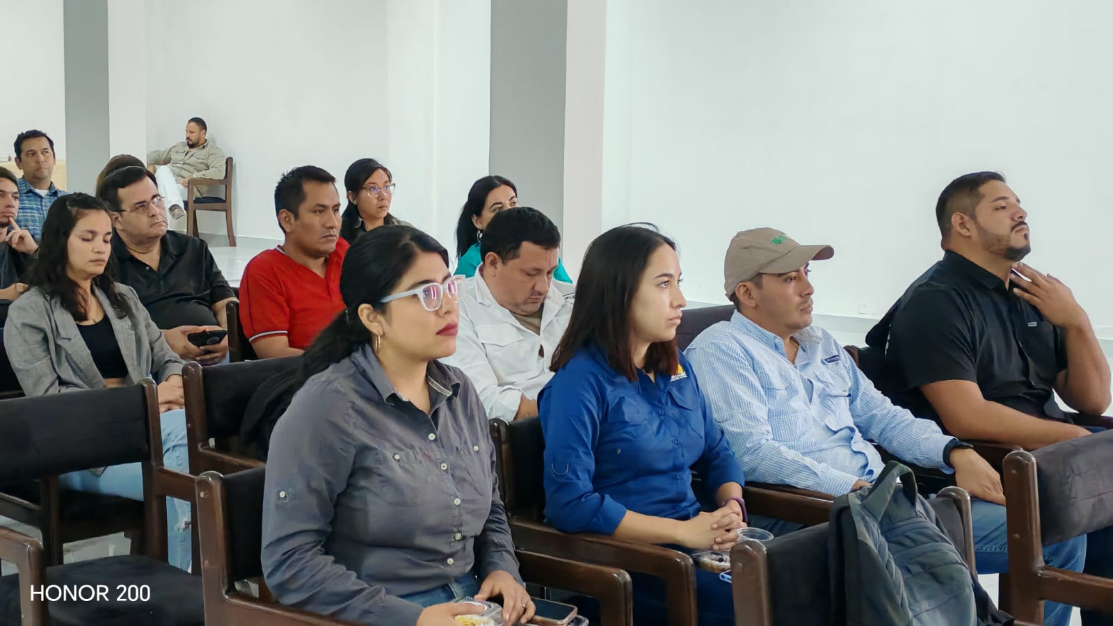 SANTA CRUZ FORTALECE EXPORTACIONES AGRÍCOLAS CON EXITOSO TALLER INTERNACIONAL SOBRE INOCUIDAD ALIMENTARIA