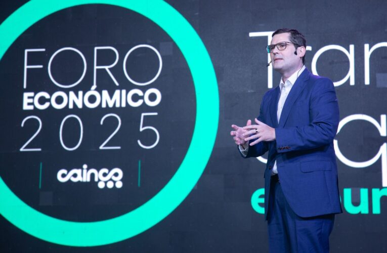 CAINCO PLANTEA UN NUEVO RUMBO ECONÓMICO PARA BOLIVIA EN 2025